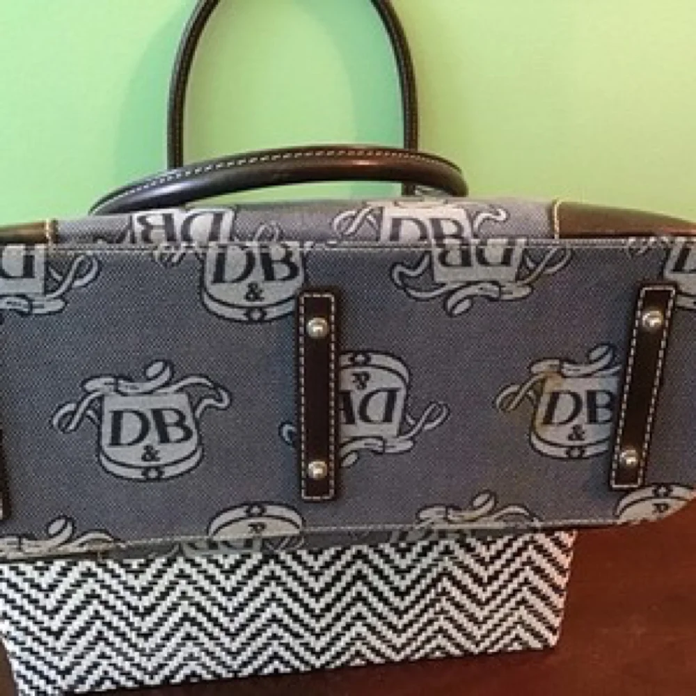 Dooney & Bourke‎ Signature Logo Satchel Brown Leather Trim Classic Style